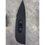 Накладка на водительскую дверь правая Nissan Rogue X-Ttrail Ниссан Рог 809606FK1A