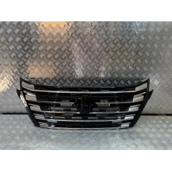 Решітка радіатора Nissan Rogue T33 24+ 623106RZ1A
