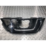 Решетка радиатора под дистроник (квадрат) Nissan Rogue 2017-2021 г. 623106FR6D