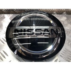 Эмблема передняя под дистроник (круглая) Nissan Rogue X-TRAIL Ниссан Рог  628907FW0A