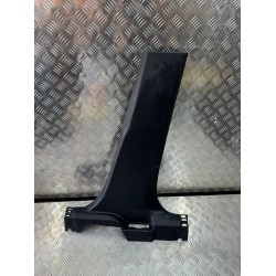 Накладка центральної стійки R Nissan Rogue Нісан Рог 2021 T33 2.5 769156RA0A